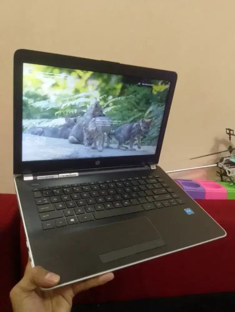 Laptop hp mulus jual cpet