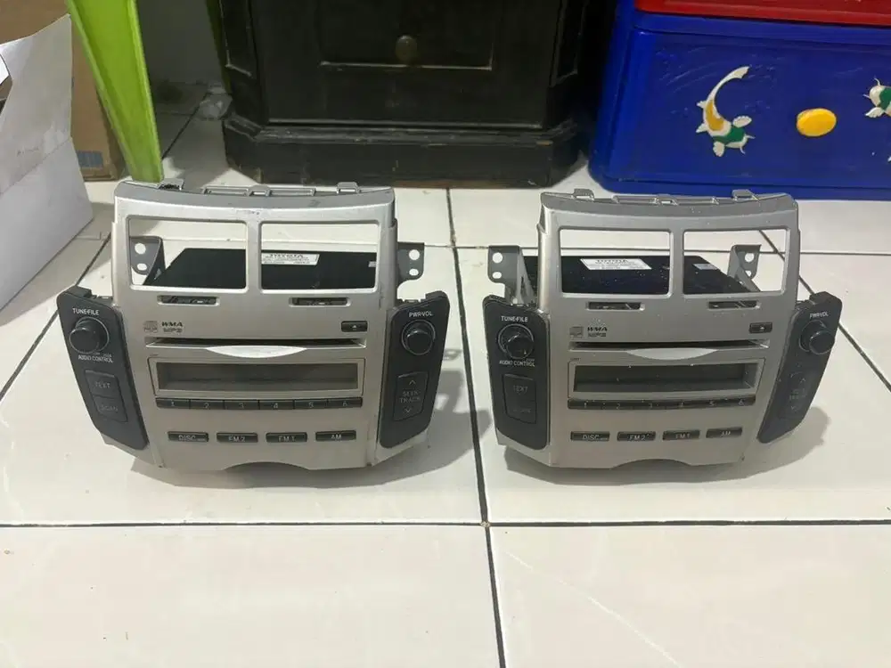 2 Head Unit eks Yaris Like New