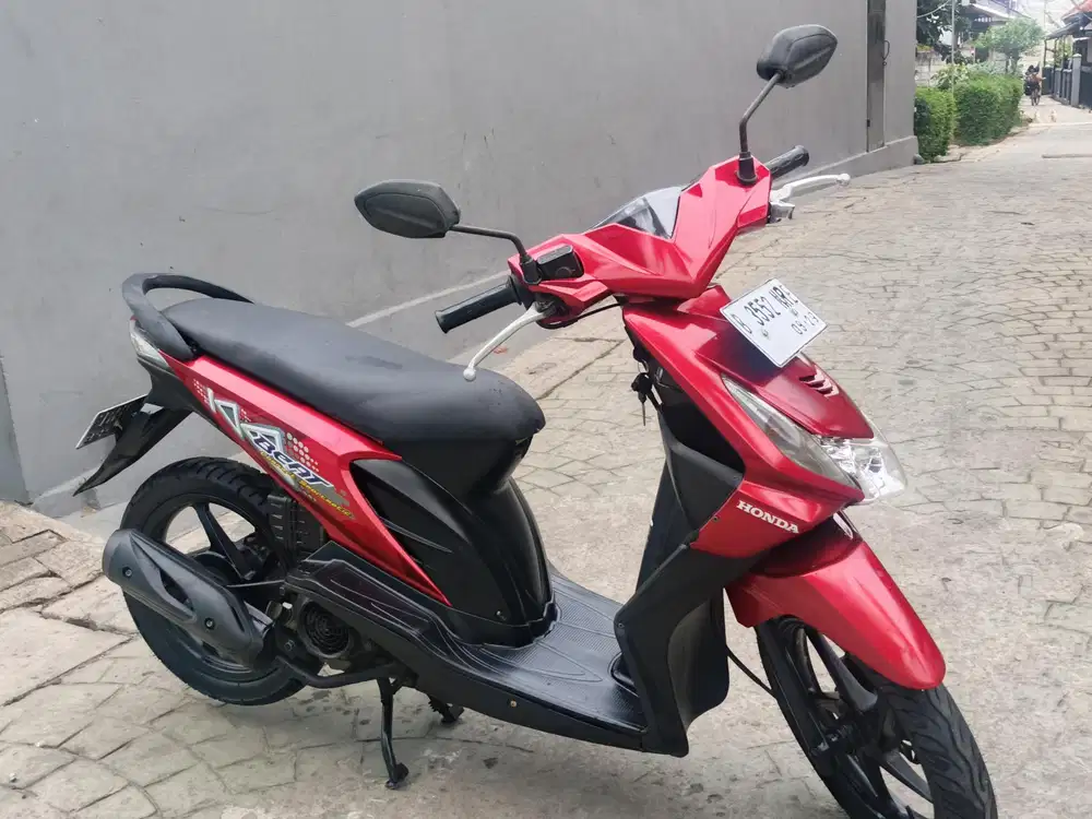 Honda beat karbu 2011 stater tokcer halus mulus terawat