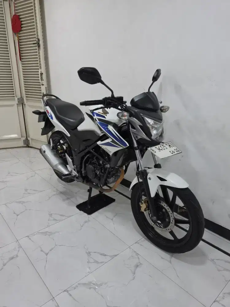 Honda CB150R 2015 Bln 6 Pajak panjang CB 150 R