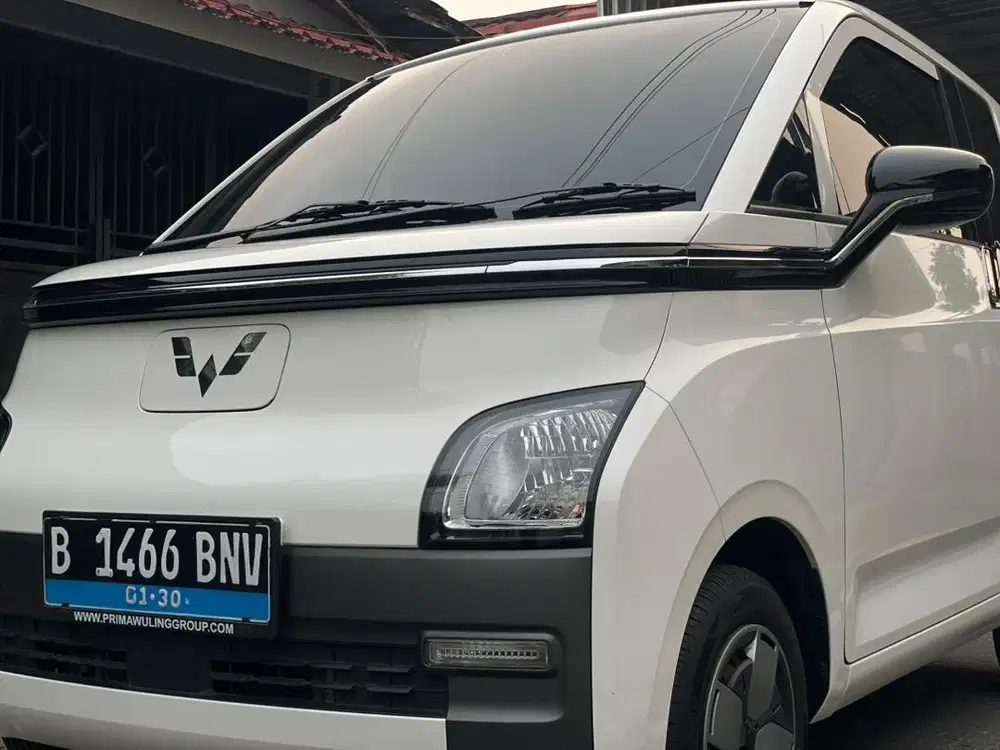 WULING AIR EV 300 KM PUTIH 2025