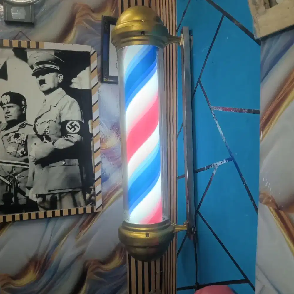 Lampu barbershop barberpole