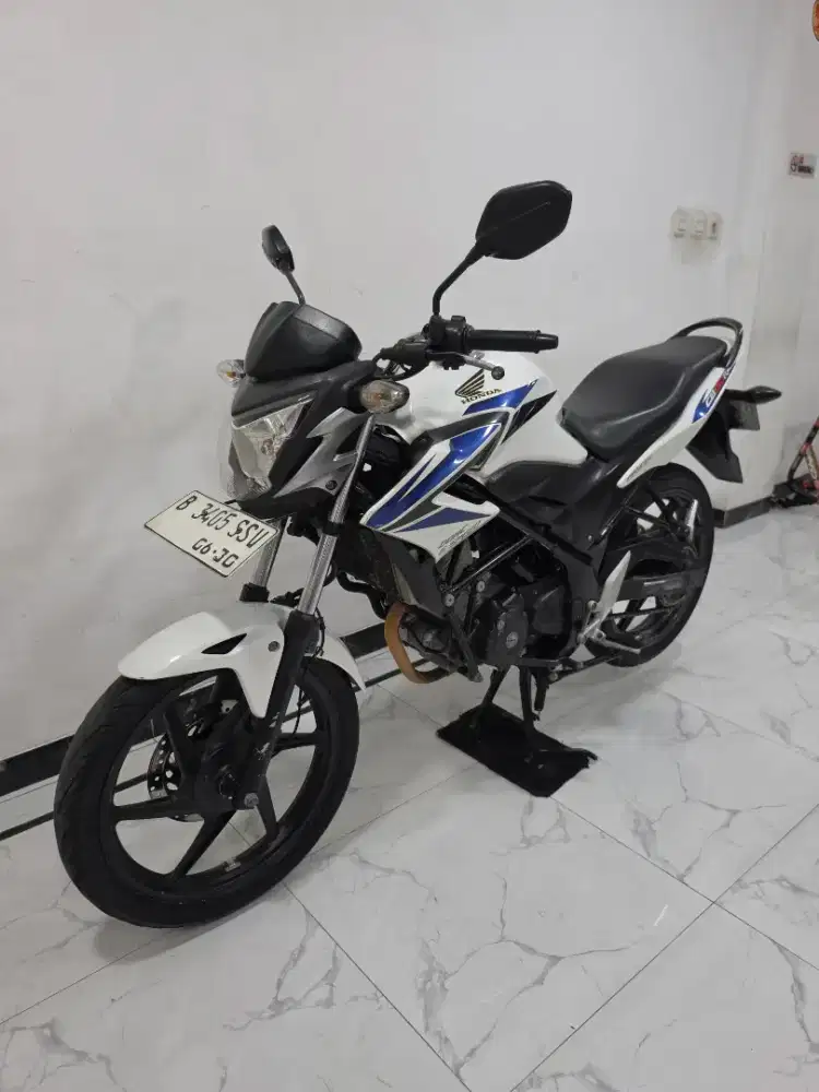 Honda CB150R 2015 Bln 6 Pajak panjang CB 150 R