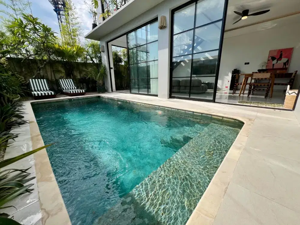 Modern Villa 3 Kamar Tidur di Batu Bolong, Canggu – Private Pool | Freehold