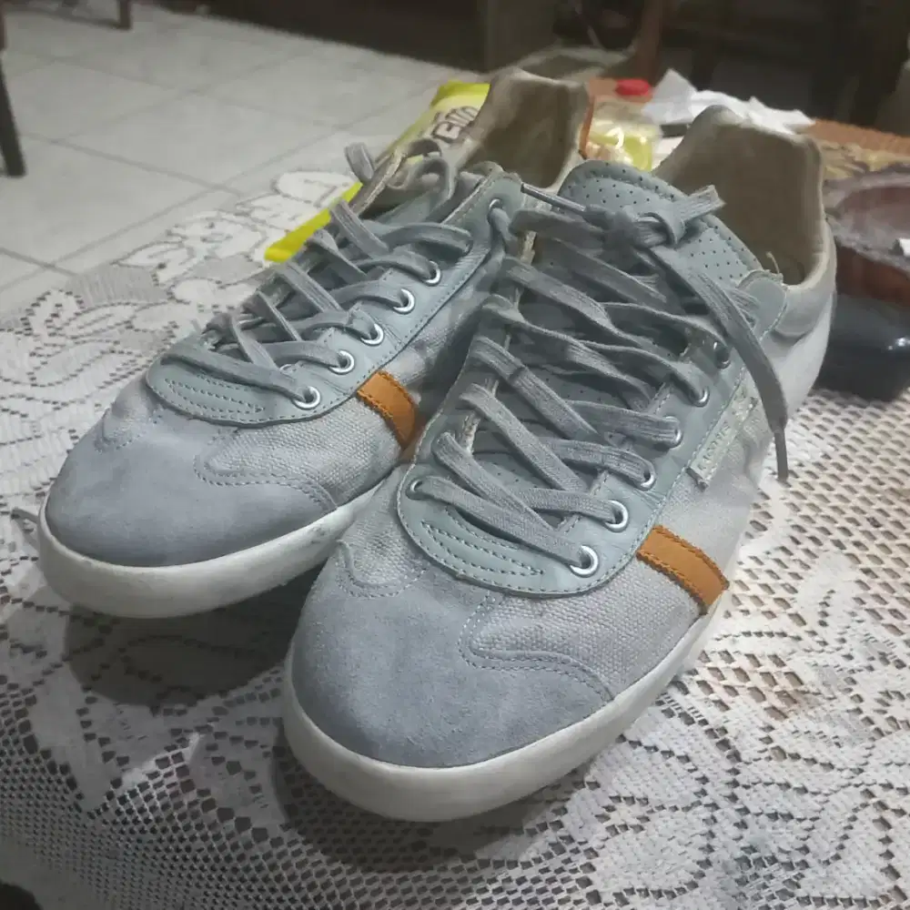 Sepatu Sneaker Lacoste no.43 27 cm