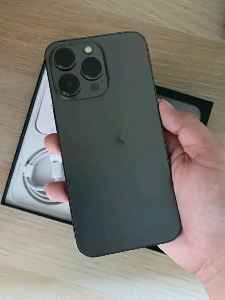 IPHONE 13 PRO LIKE NEW