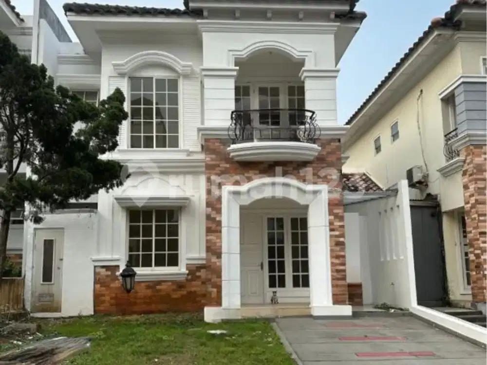 Rumah di The Green BSD 2 Lantai Cakep SHM Siap Huni