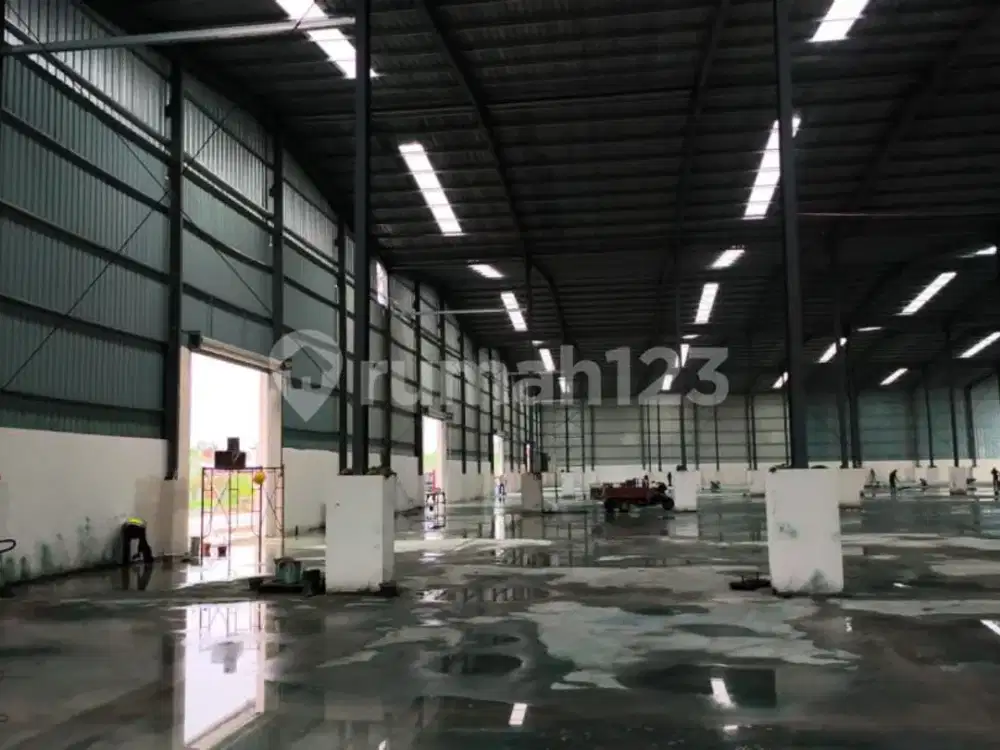 Gudang Baru Siap Pakai Lokasi Strategis dan Luas di Paku Haji