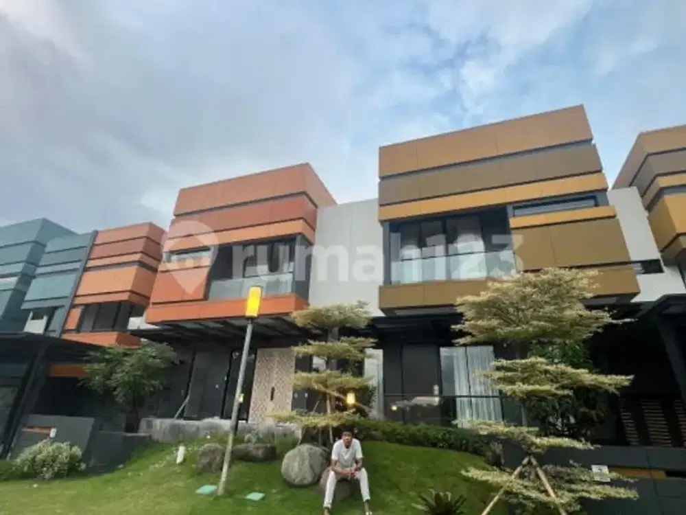 Rumah di Gading Serpong Cluster Mozart 3 Lantai Full Furnished