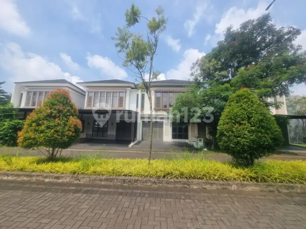 RUMAH DI BSD GREENWICH PARK SIAP HUNI LOKASI BAGUS ADA 2 UNIT AC