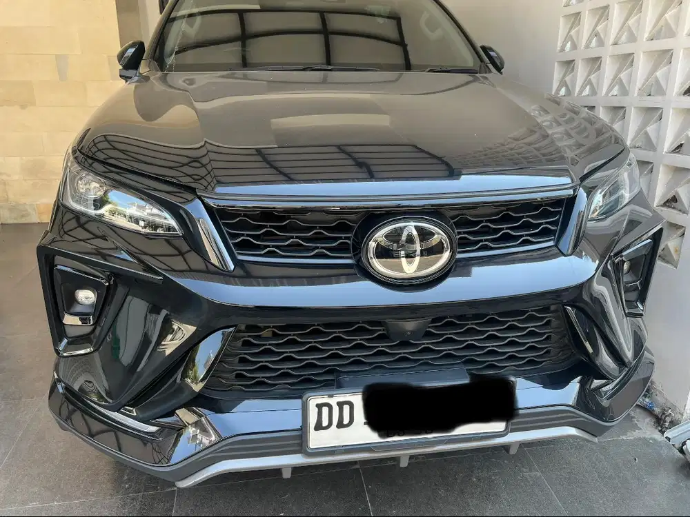 Jual fortuner tahun 2025.