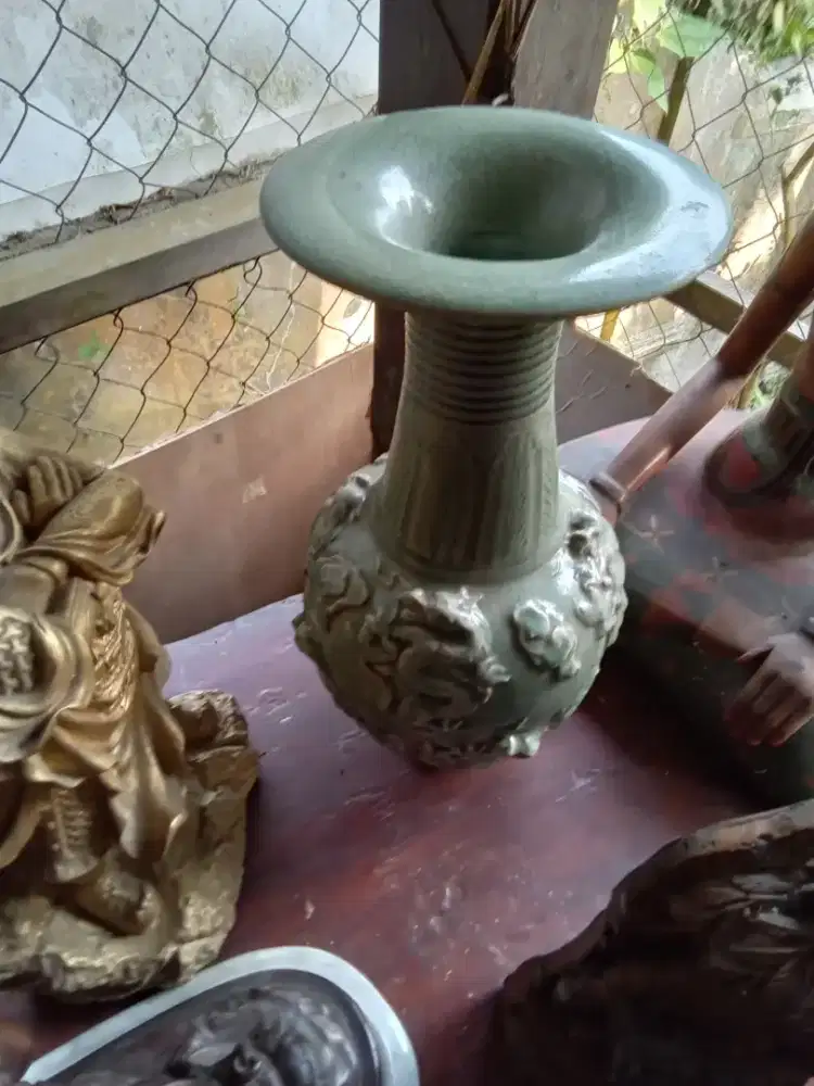 Guci porcelen panjang 25cm
