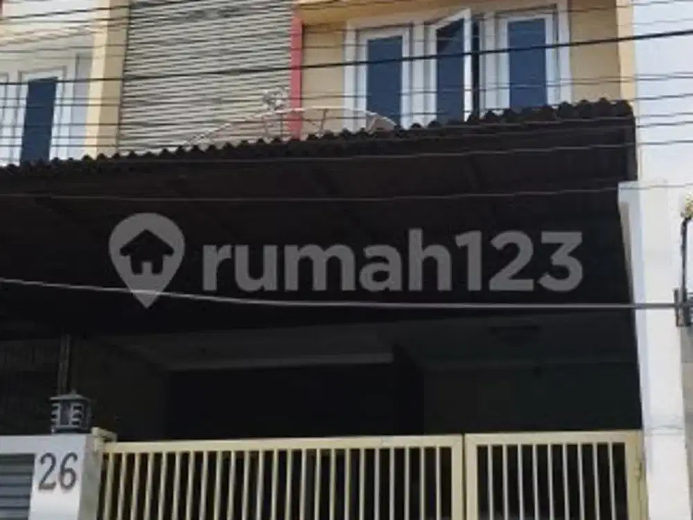 Rumah Bagus, Rapih 3 Lantai di Grogol Petamburan, Jakarta Barat
