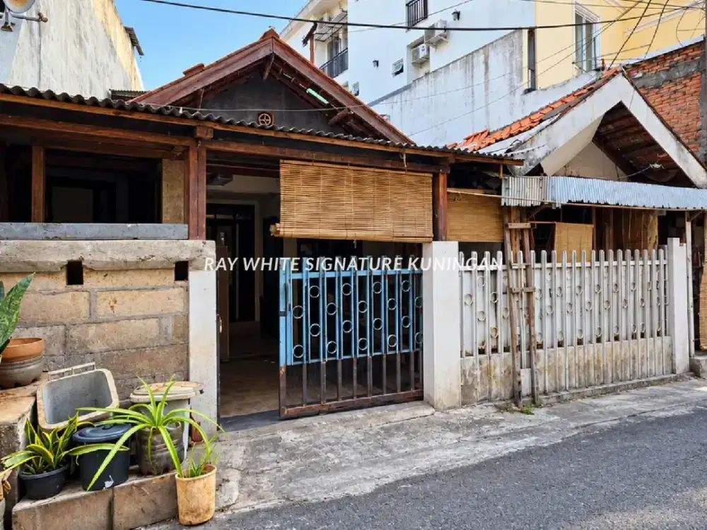 Dijual Rumah Tua Hitung Tanah di Karbela Cocok Untuk Investasi Kost