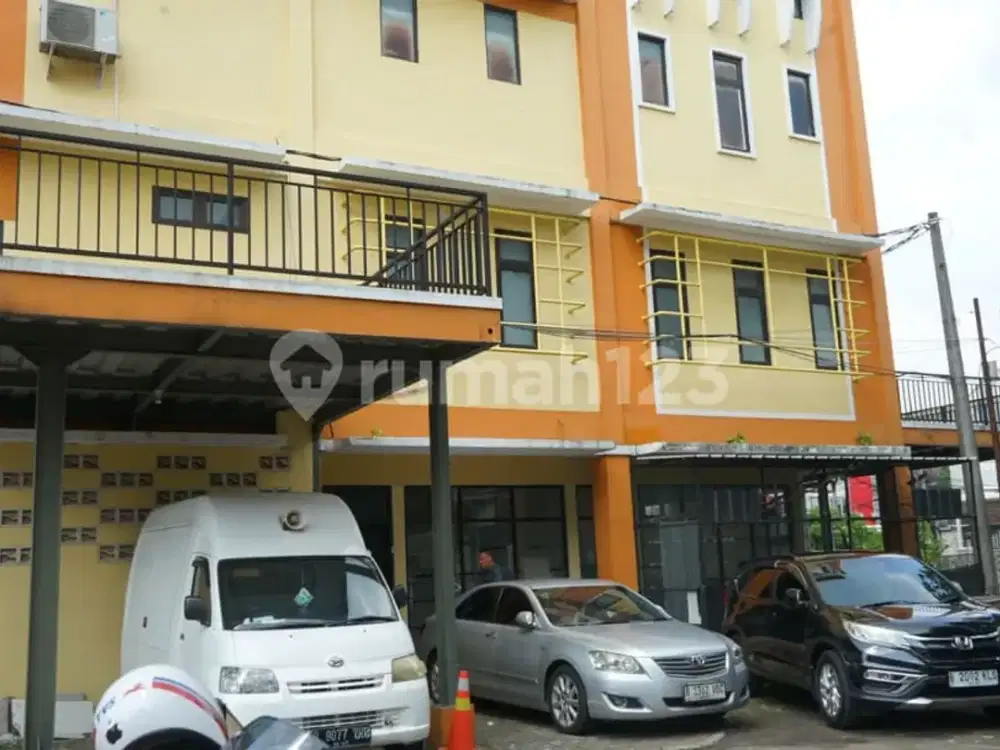 Dijual Ruko 4 Lantai Akses Mudah Siap Pakai di Veteran Bintaro