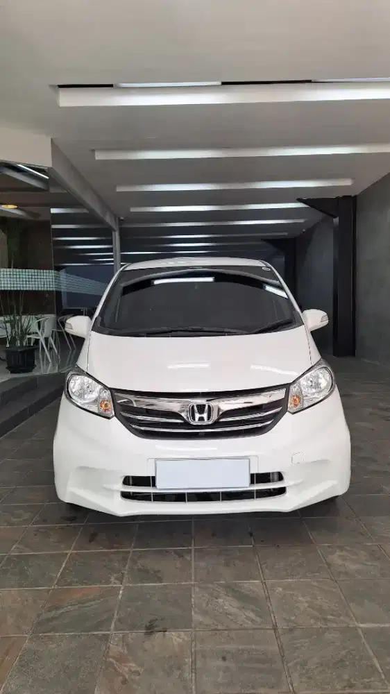 Honda Freed s matic 2013