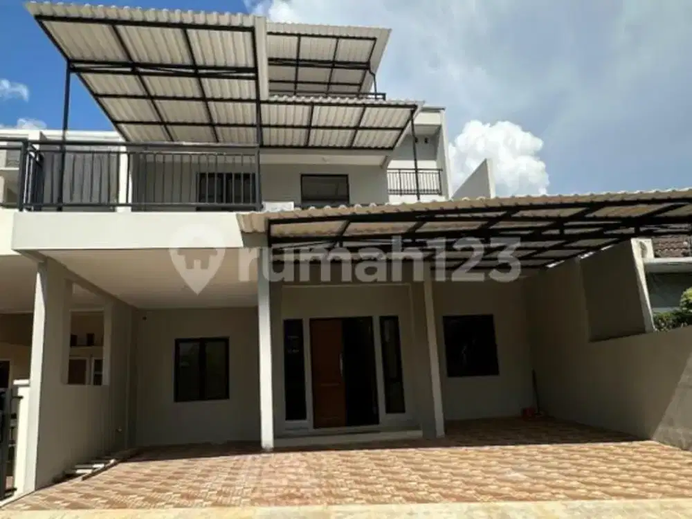 Rumah Cantik 3 Lantai Modern di Taman Chrysant 1 BSD