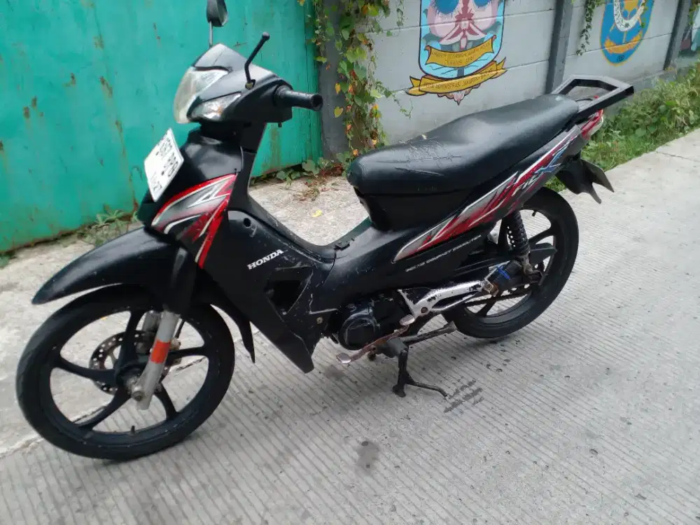 Honda fit x 2007  pjak hidup