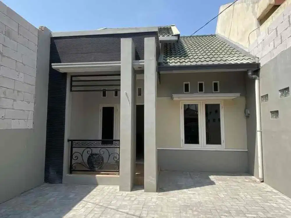 SEWA RUMAH LUAS SEMI FURNISH SETRO SBY TIMUR DEKAT SEKOLAH DAN KAMPUS