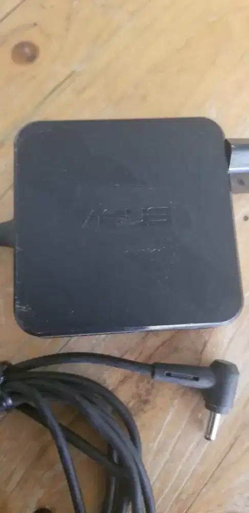 DI JUAL CHARGE LAPTOP MERK ASUS ORIGINAL