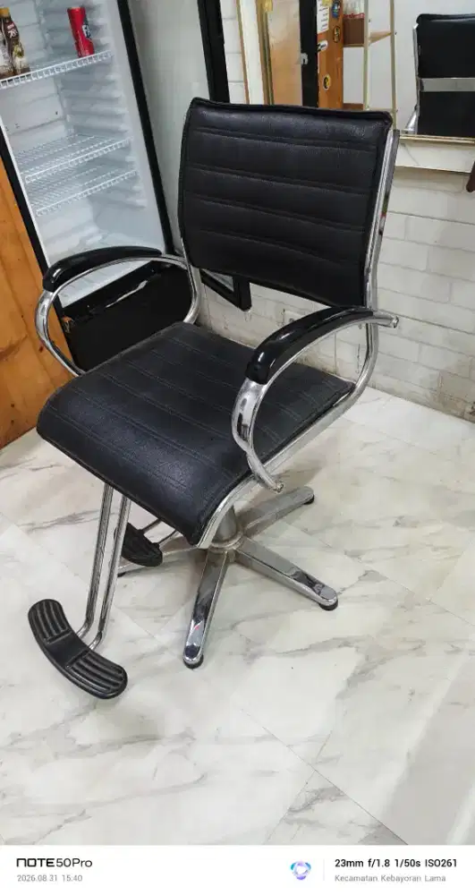 Bangku Barber, Perlengkapan Barbershop