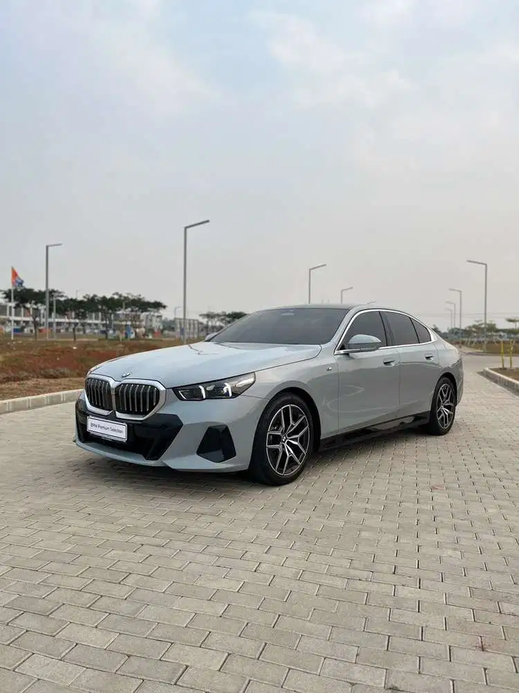 BMW 520i 2024 Bensin