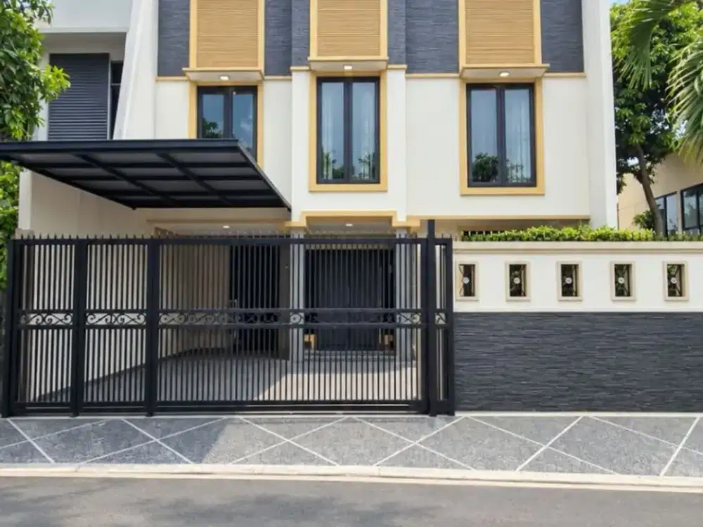 Rumah 3 Lantai 4+1 Kamar Siap Huni di Taman Permata Sari