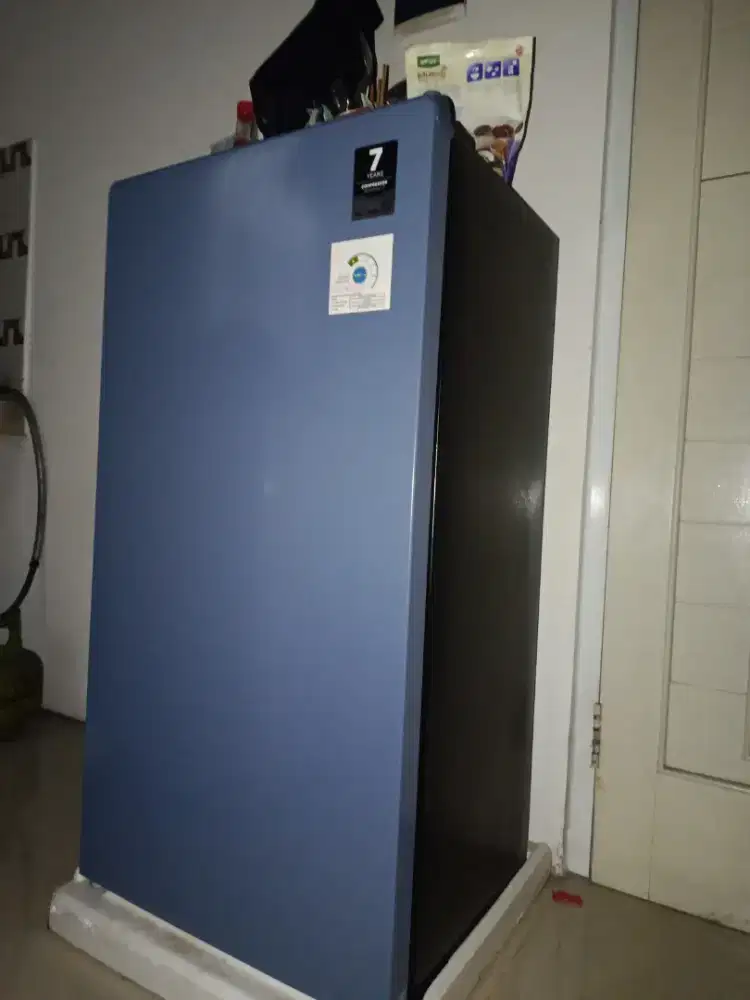 Kulkas Aqua 1 pintu 145 Liter