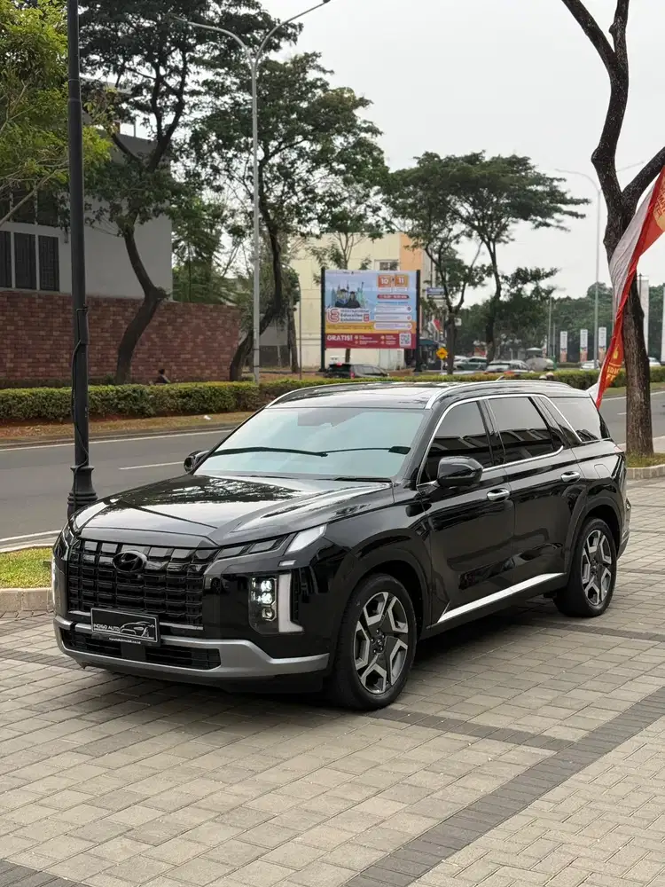 Hundai Palisade Signature  AWD Black on Red 2022