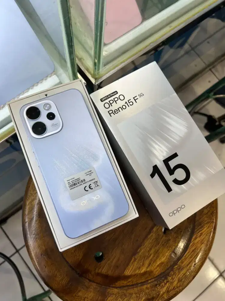 Oppo Reno 15F 5G 12/256 Baterai 7000 Mah