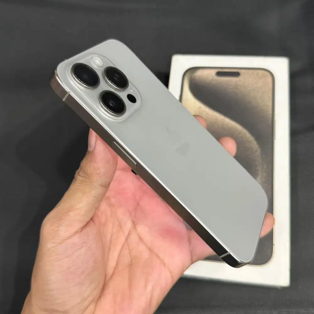iphone 15 pro 256gb inter all oprator bisa semua kartu fullset normal