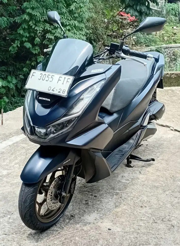 HONDA PCX 160 TYPE ABS TAHUN 2023 WARNA BLUEMATTE