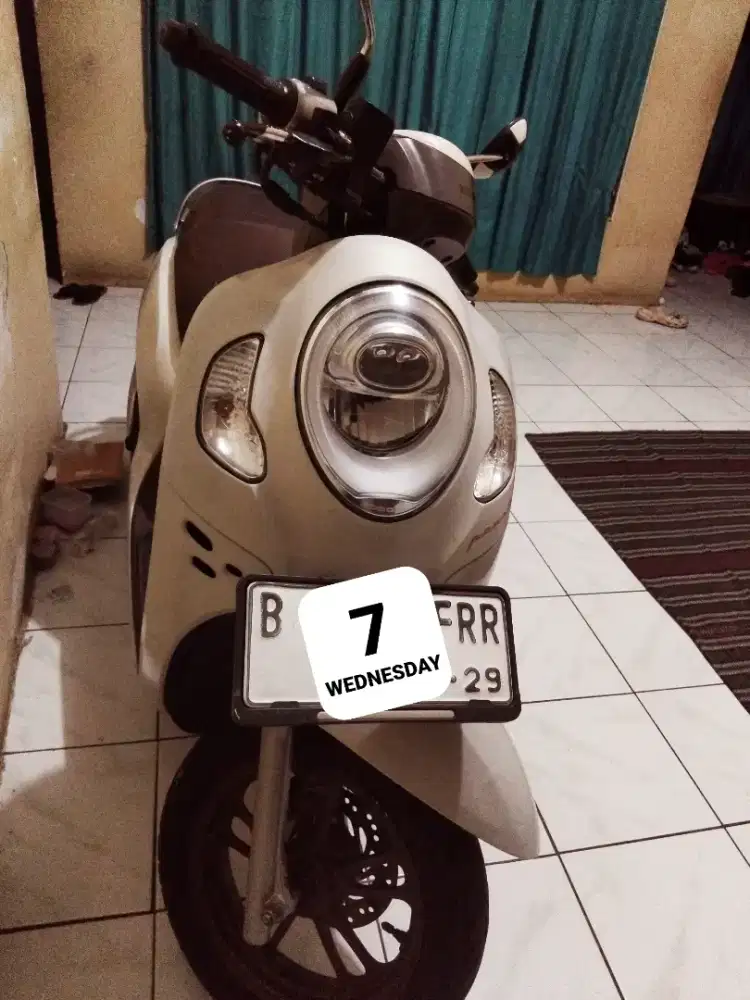 Scoopy prestige 2024