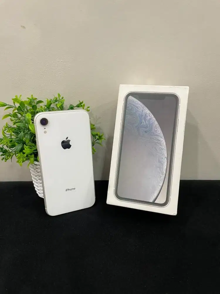 IPhone XR 64GB White lengkap Fullset BH 88% 3Utool 98 Smart XL Axis