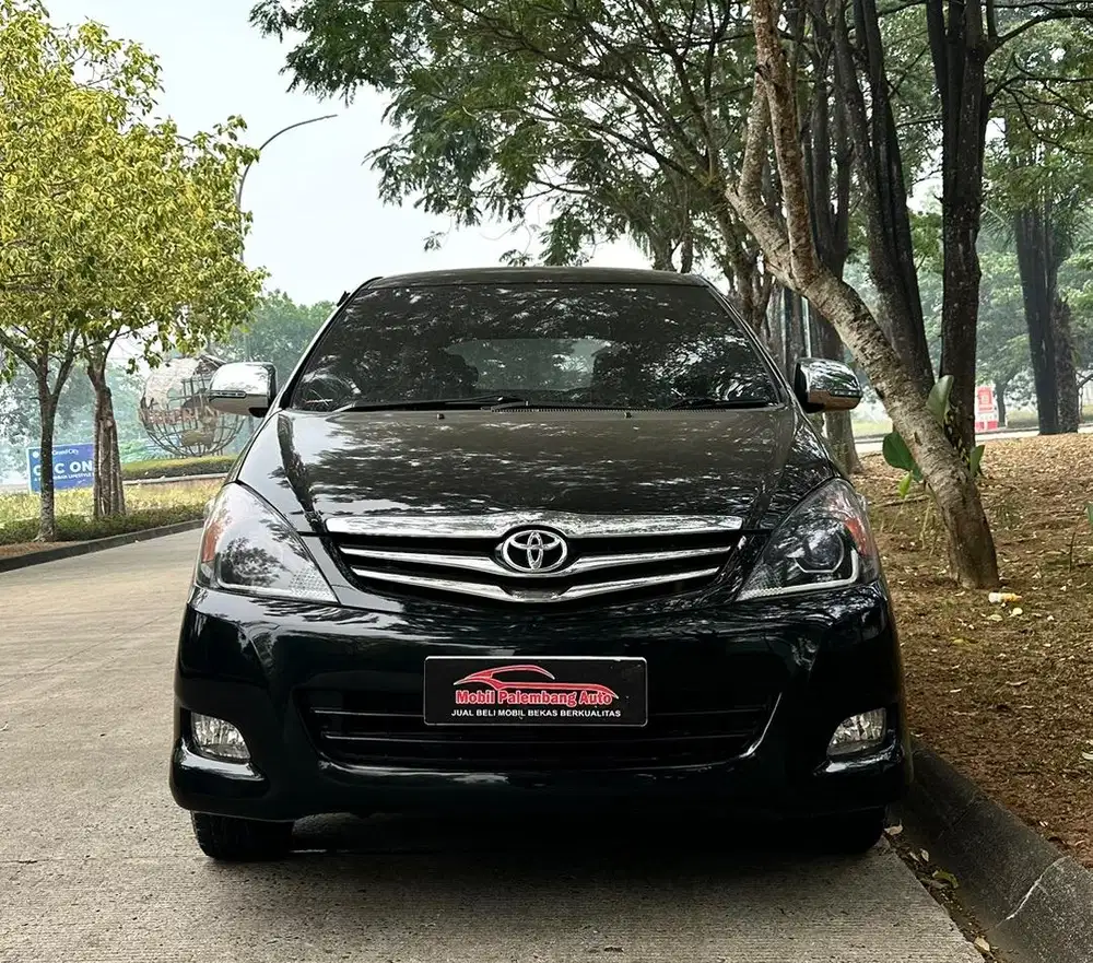 Toyota innova G manual diesel 2011 mulus terawat sekali