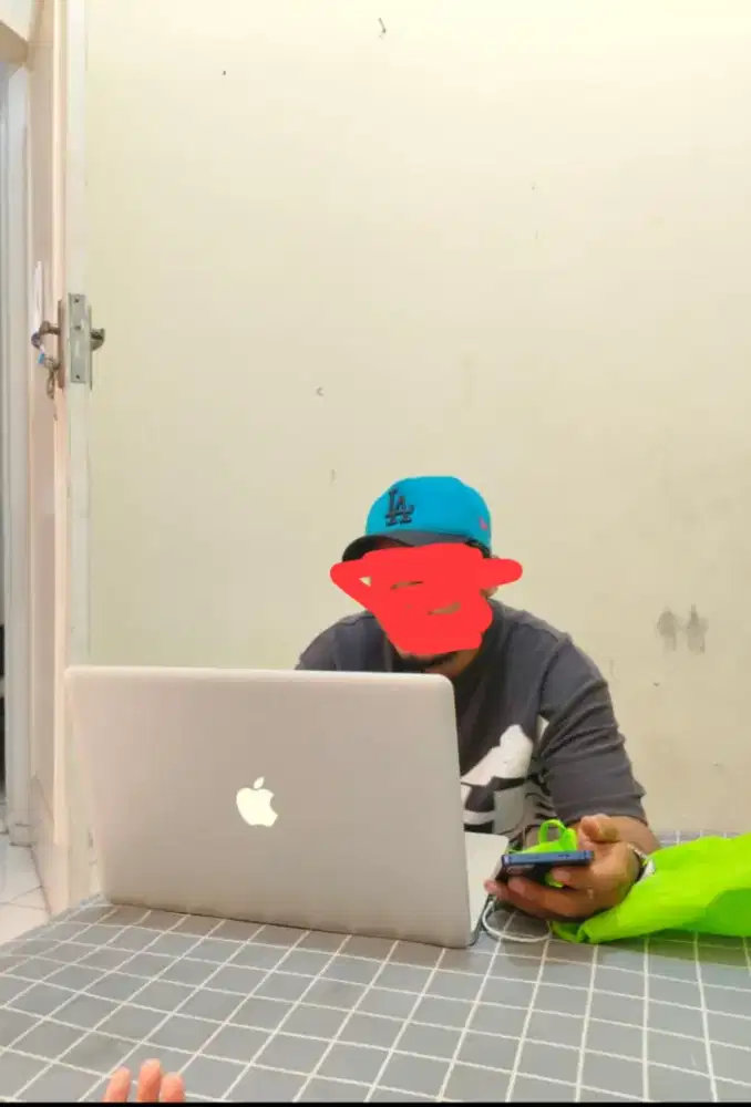 MacBook Pro 15-inci Early 2011 — Core i7 / 16GB RAM