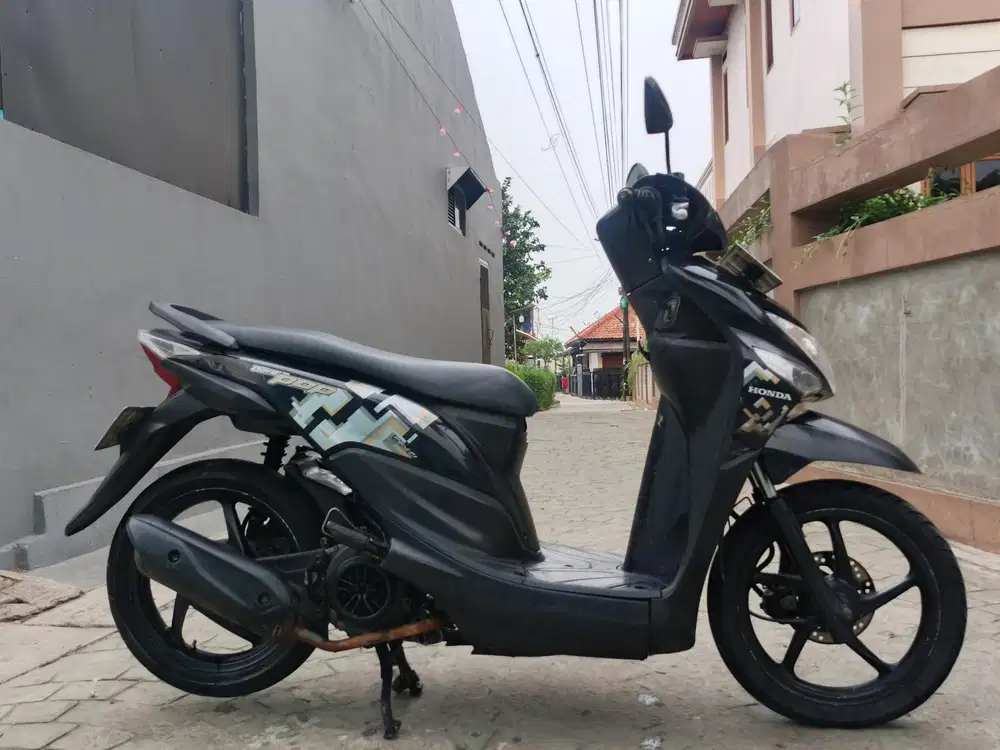 Honda beat pop Fi esp 2017 stater halus mulus terawat