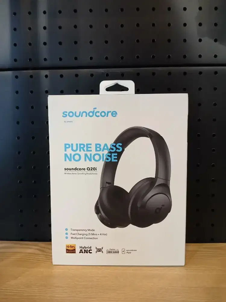 Anker soundcore Q20i Bluetooth Headphones with Mic Hi-Res Hybrid ANC