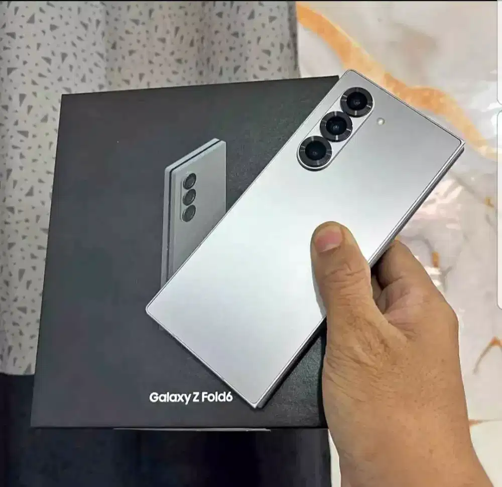 Samsung Z Fold 6 12/256GB Sein, bs tt