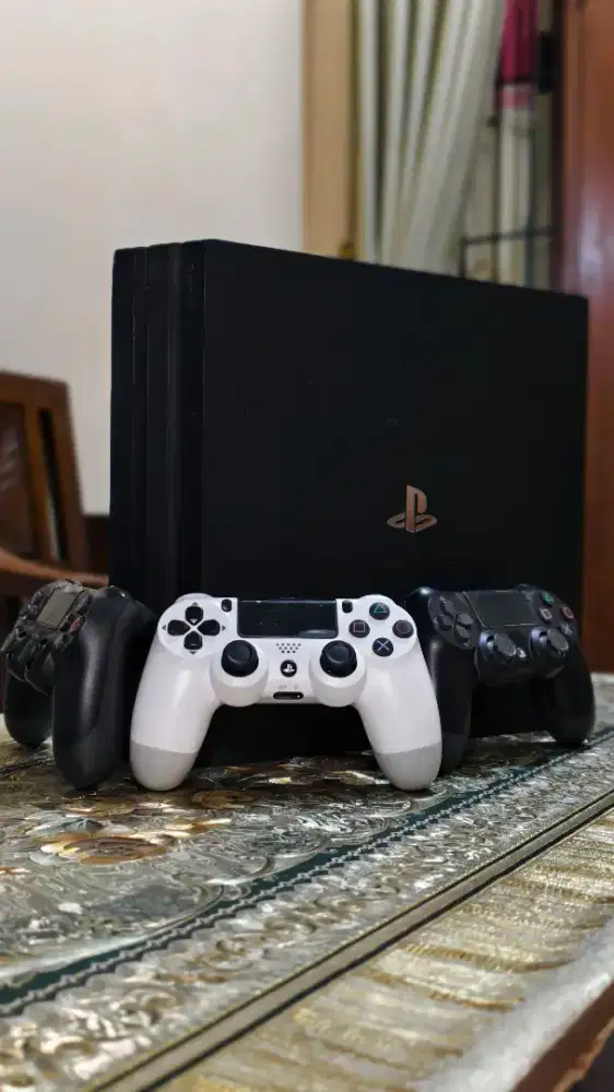 JUAL PS 4 PRO 1TB DOM BEKASI