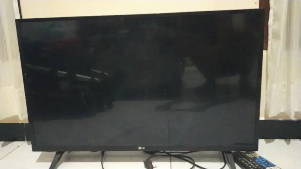 TV LG 32 inch nego