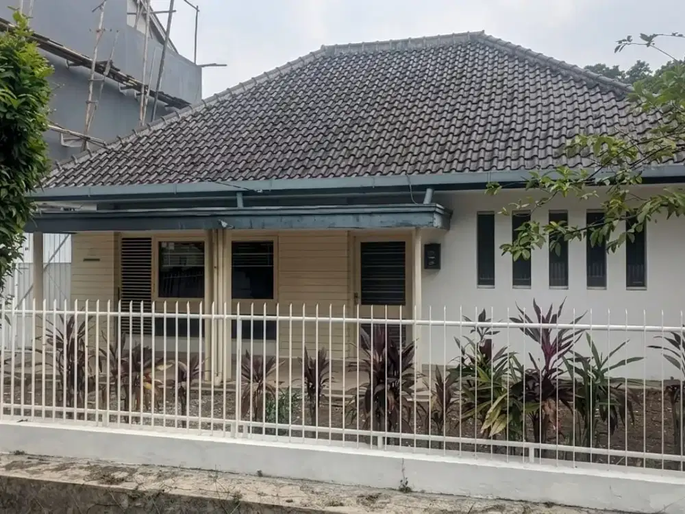 disewakan rumah luas strategis di tengah kota bandung pasir kaliki cipaganti cocok buat rumah tinggal dan kantor