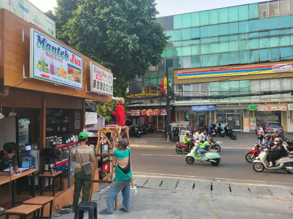 2 kios DISEWAKAN Paling Depan, Paling Pinggir Jalan,Paling Strategis.