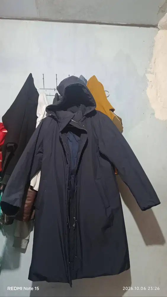 UNIQLO HYBRID LOANG COAT