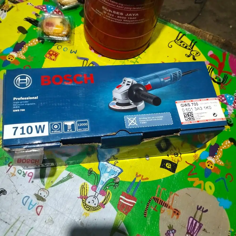 Gurinda merk BOSCH GWS 700