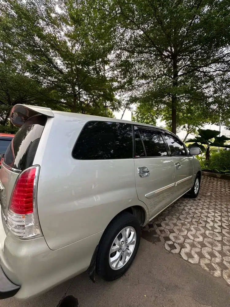 Toyota Kijang Innova 2011 Diesel