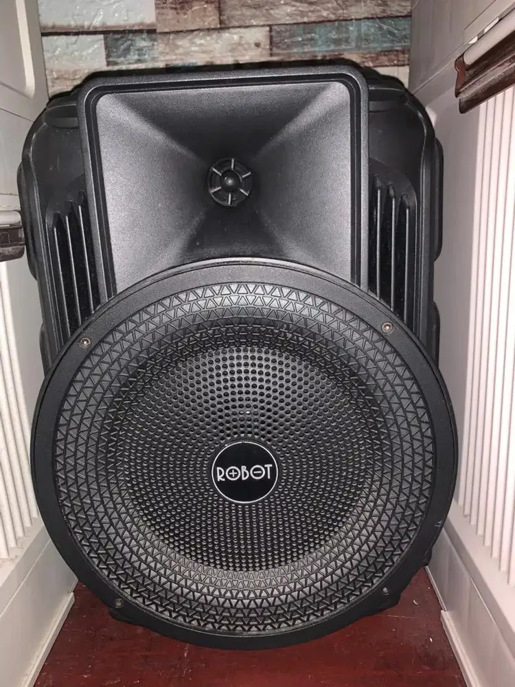 Dijual speaker robot 9,5 inch.