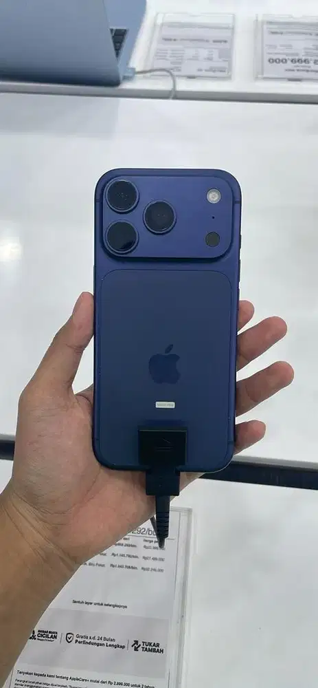 PROMO KREDIT HP IPHONE 17 PRO 256 GB TANPA DP BUNGA 0%