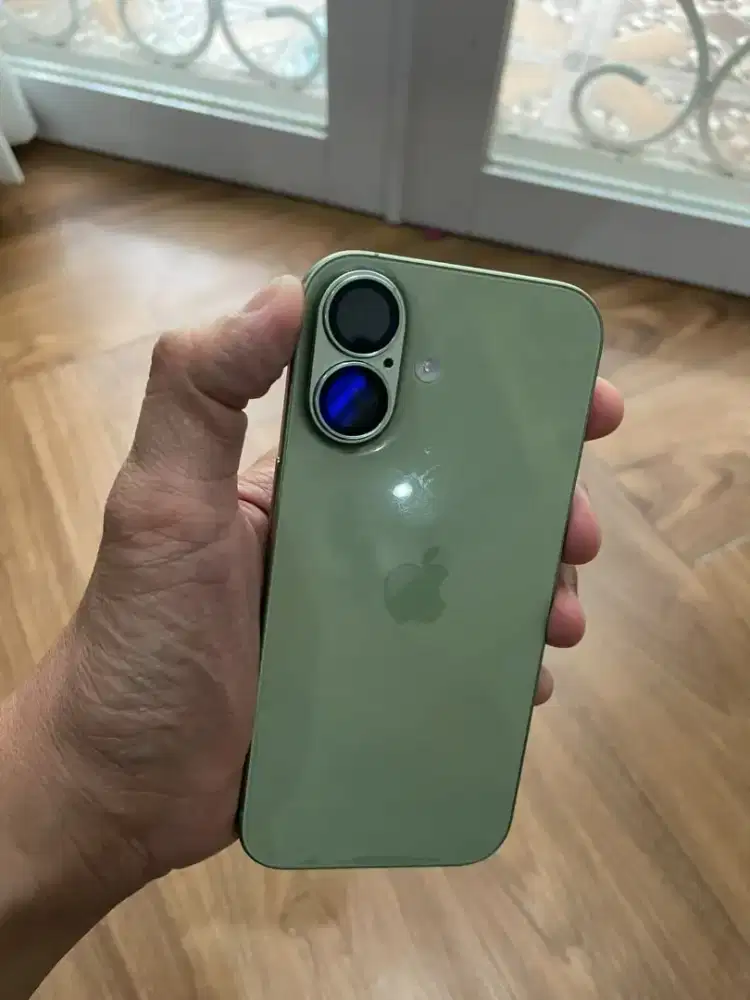iphone 17 basic 256gb sage ibox like new