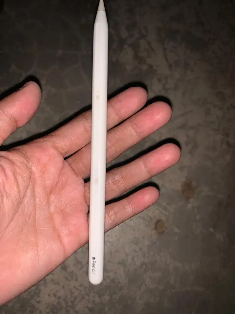 Dijual pencil apple tab msh bagus jarang dipake. Original apple ya